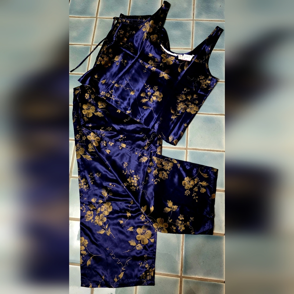 VICTORIA'S SECRET | Navy and Gold Floral Satin Set